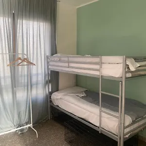 Mrhostel Хостел